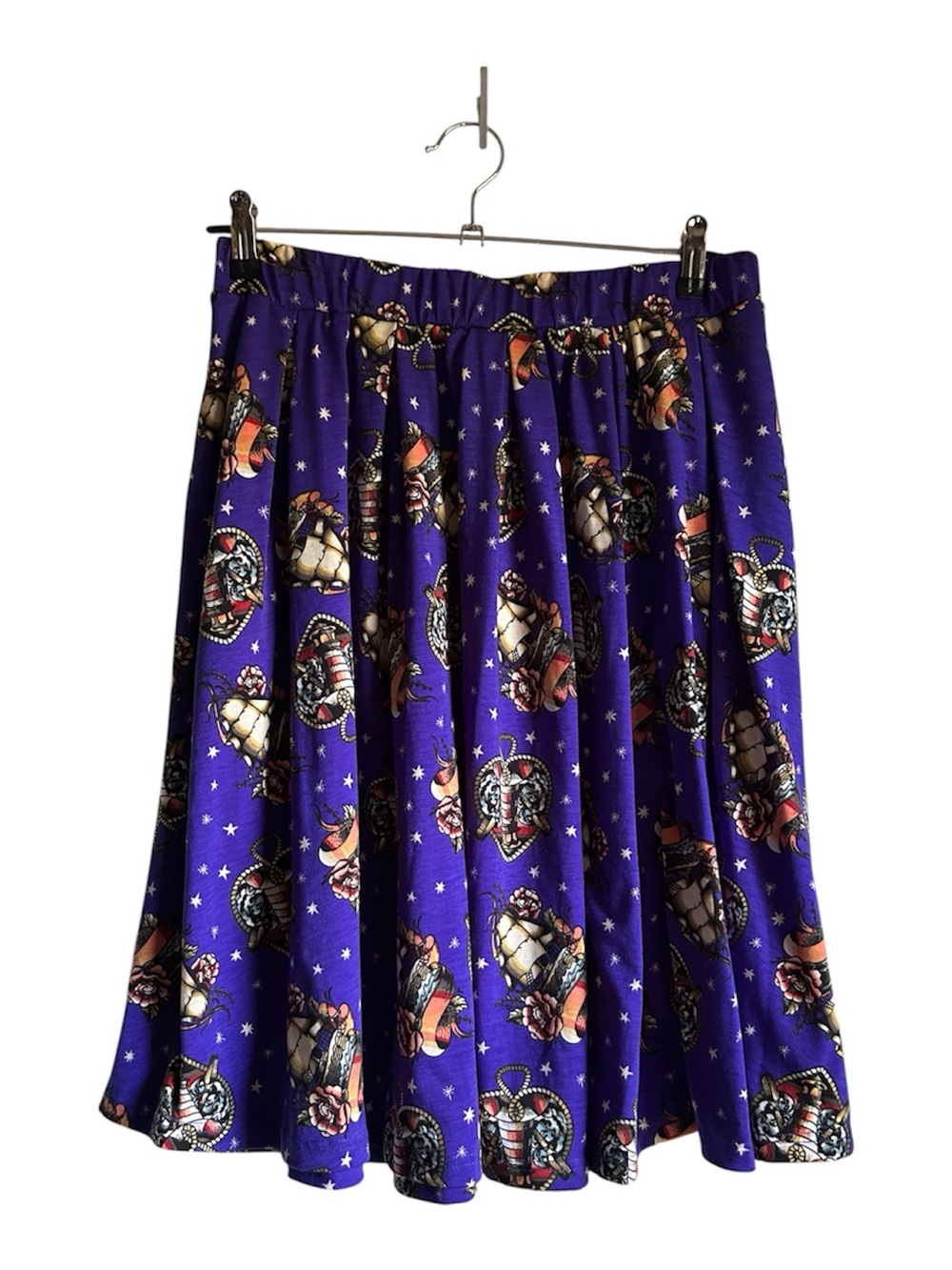 4/$20 LuLaRoe Size L Purple Printed Skirt with Multicolor Motif